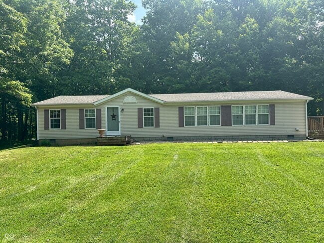 property at 6081 S County Rd 425 E