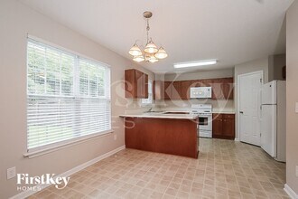 4608 Mallard Creek Dr in Greensboro, NC - Foto de edificio - Building Photo