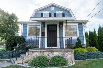 231 Buckingham St in Watertown, CT - Building Photo - Building Photo