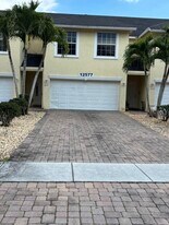 12577 Westhampton Cir in Wellington, FL - Building Photo