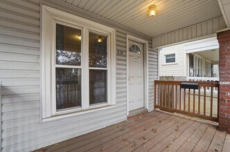 212 E Hudson St in Columbus, OH - Building Photo - Building Photo