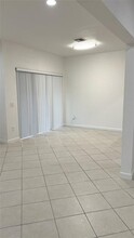 6095 NW 116th Dr in Coral Springs, FL - Building Photo - Building Photo