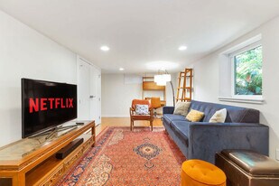 3005 NW 92nd St in Seattle, WA - Building Photo