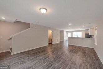 328 Ashigan St in Union City, GA - Building Photo - Building Photo