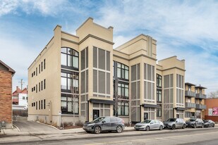 507 Gladstone Av in Ottawa, ON - Building Photo