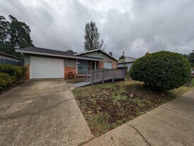 1357 Jeffries Ave in Anderson, CA - Building Photo