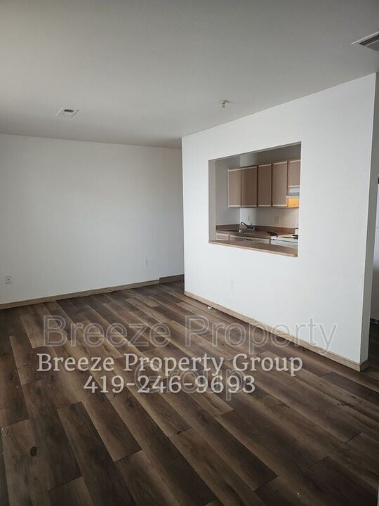18 Southard Ave in Toledo, OH - Building Photo