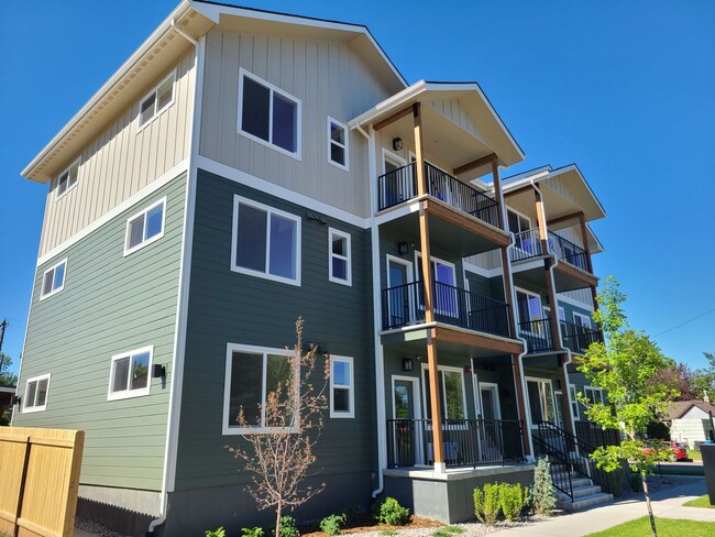 1559 S 11th St W in Missoula, MT - Building Photo - Building Photo