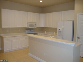 13942 Bently Cir in Ft. Myers, FL - Building Photo - Building Photo