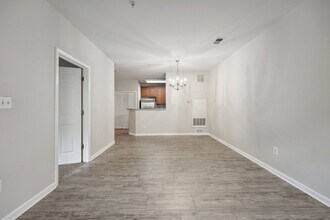 21216 McFadden Square in Sterling, VA - Building Photo - Building Photo