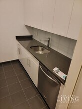 4540 Center Blvd in Queens, NY - Building Photo - Building Photo