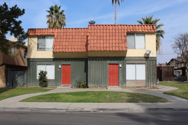 3724 Soranno Ave in Bakersfield, CA - Building Photo - Building Photo