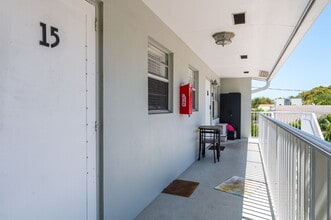 616 Lucerne Ave in Lake Worth Beach, FL - Building Photo - Building Photo