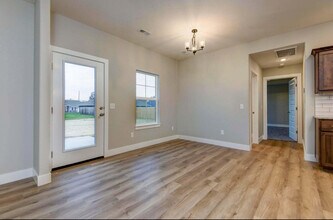 698 Glenwood Ave in Republic, MO - Building Photo - Building Photo