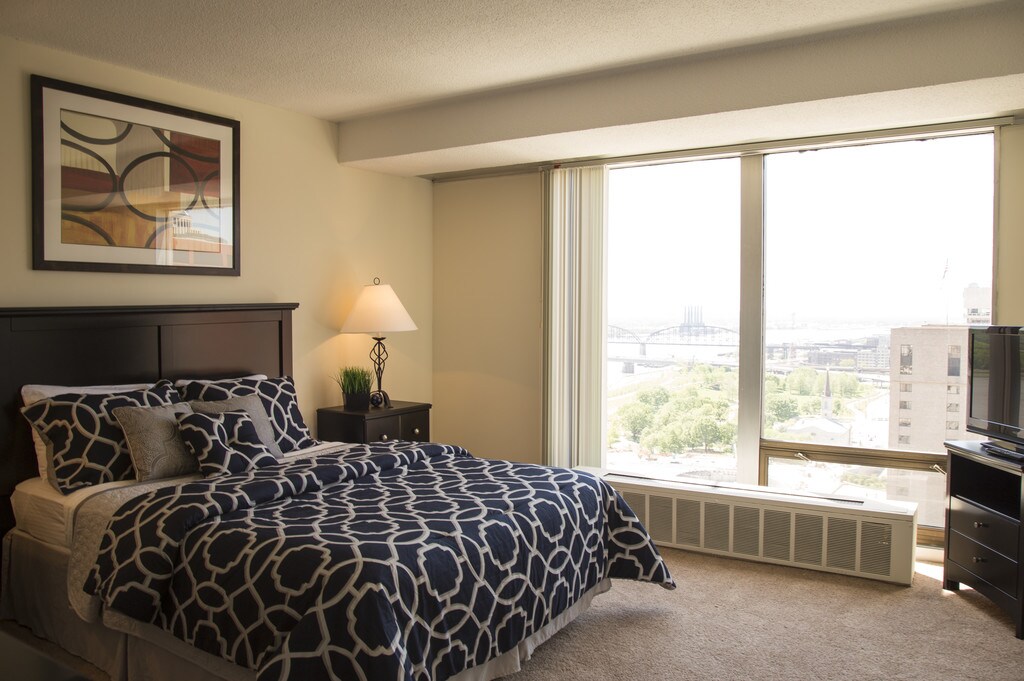 Mansion House Apartments in St. Louis, MO