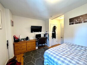 914 Dorchester Ave, Unit 2 in Boston, MA - Building Photo - Building Photo