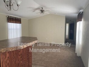 800 N Old Betsy Rd in Cleburne, TX - Building Photo - Building Photo