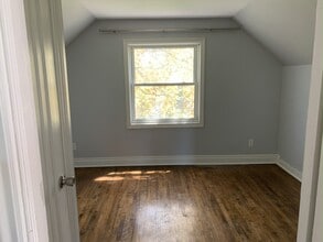 513 Bond St E in Oshawa, ON - Building Photo - Building Photo