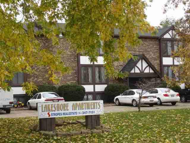 Lakeshore Apartments in Pekin, IL - Foto de edificio