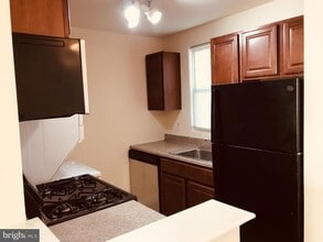 6956 Hawthorne St in Hyattsville, MD - Building Photo - Building Photo