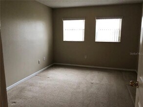 836 Sky Lake Cir in Orlando, FL - Building Photo - Building Photo