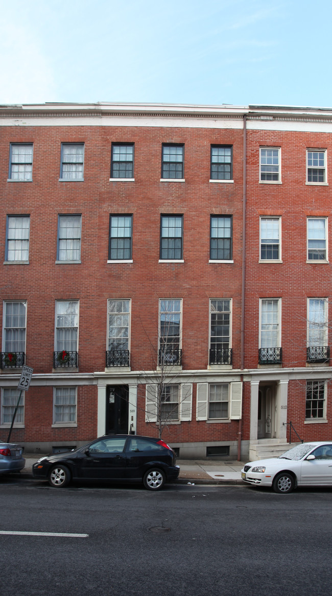 Spacious, Light-filled Townhome w/Courtyard in Baltimore, MD - Foto de edificio - Building Photo