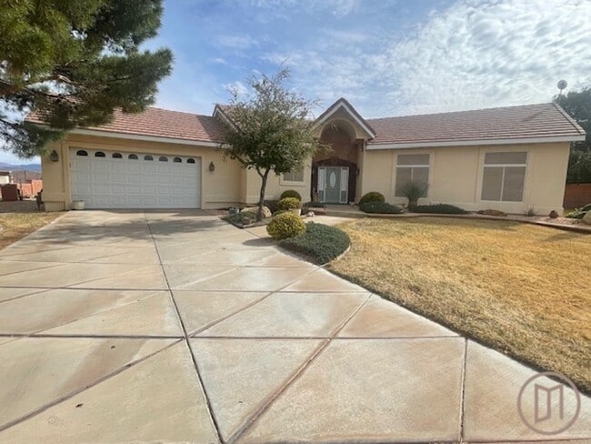 property at 125 S Sky View Ct