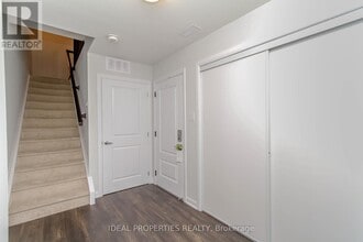 702 Doneraile Walk in Ottawa, ON - Building Photo - Building Photo