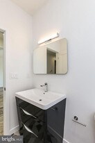 1431 Brown St in Philadelphia, PA - Building Photo
