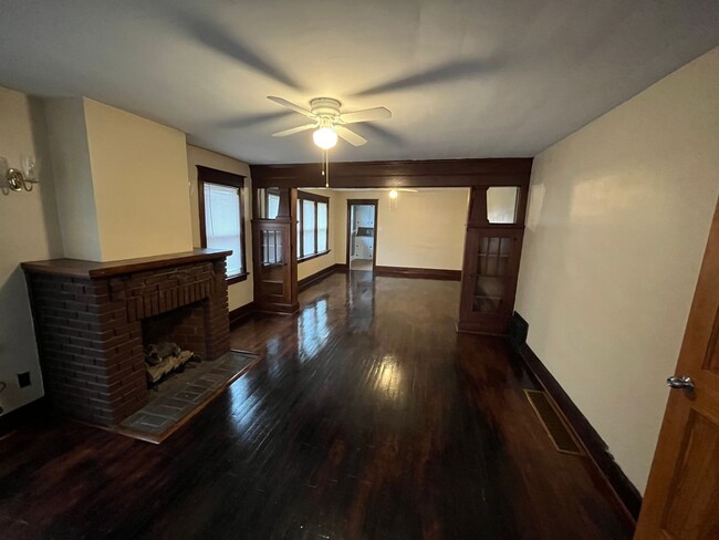 464 Main St-Unit -Second floor in Johnson City, NY - Foto de edificio - Building Photo