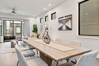 4227 Allen St in Houston, TX - Building Photo - Building Photo