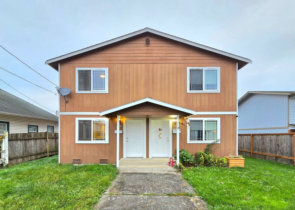 315 E Gilman Ave-Unit -Unit A in Arlington, WA - Building Photo