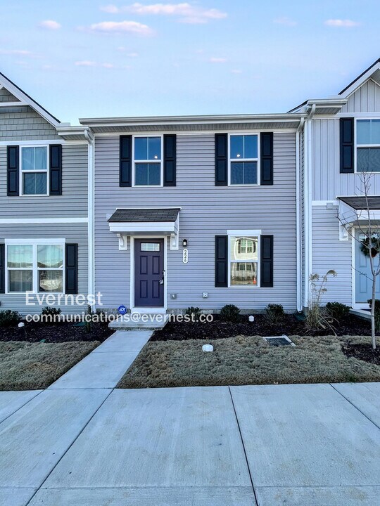2757 Thornton Grove Blvd in Nashville, TN - Building Photo
