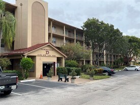 1151 SW 128th Terrace in Pembroke Pines, FL - Building Photo
