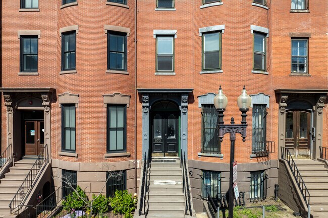 670 Massachusetts Ave in Boston, MA - Building Photo - Building Photo