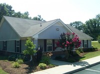 River Wynd Apartments in Clarksville, VA - Building Photo - Building Photo