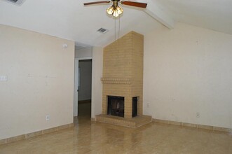 13115 Pebblewalk Cir S in Houston, TX - Building Photo - Building Photo
