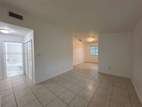 1261 SE 27th St, Unit 206 in Homestead, FL - Building Photo - Building Photo