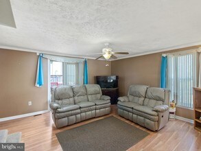 18 Ivy Oak Ct in Gaithersburg, MD - Building Photo - Building Photo