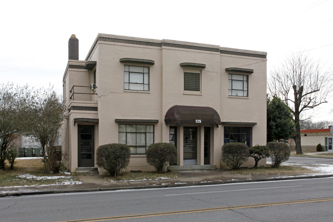 326 W Main St in Lebanon, TN - Foto de edificio