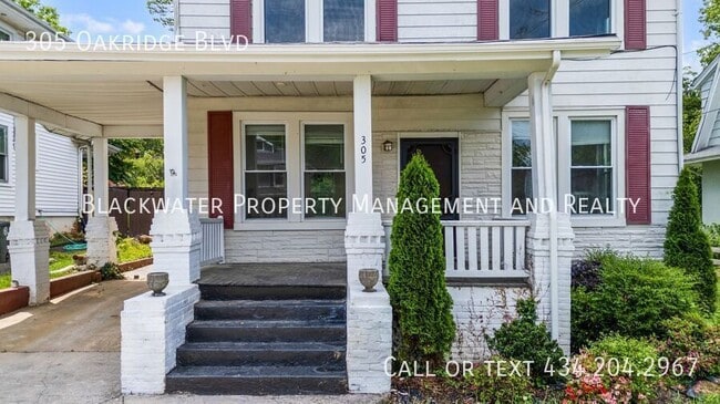 305 Oakridge Blvd in Lynchburg, VA - Building Photo - Building Photo