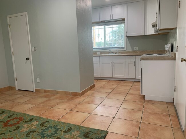 property at 2549 E Glenn St