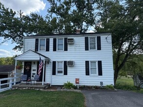 83 W Wood St in Lowellville, OH - Building Photo - Building Photo