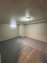 4534 Zane Ave N in Minneapolis, MN - Foto de edificio - Building Photo