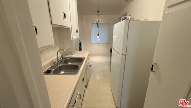 1451 Redondo Ave in Long Beach, CA - Building Photo - Building Photo