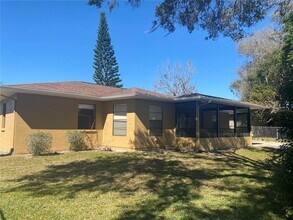12824 Lake Tree Ln in Hudson, FL - Building Photo - Building Photo