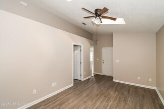 5118 Somerton Ct in Jacksonville, FL - Building Photo - Building Photo