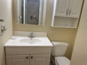1520 McKinley St, Unit 103E in Hollywood, FL - Foto de edificio - Building Photo
