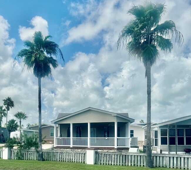 20 Conch Dr in Port Isabel, TX - Building Photo - Building Photo