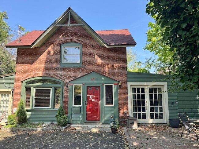 property at 29 Eld St